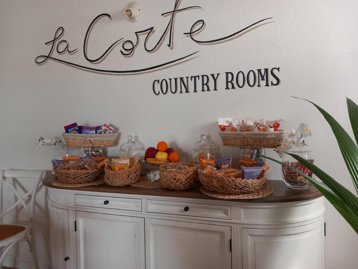 מודנה La Corte Country Rooms מראה חיצוני תמונה